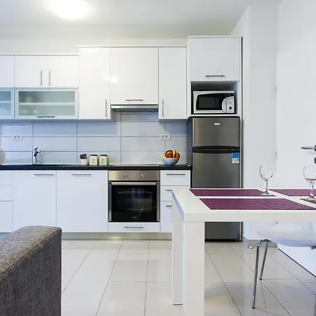 アパート Kalelarga *